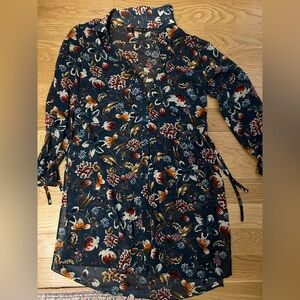 Floral long shirt with buttons